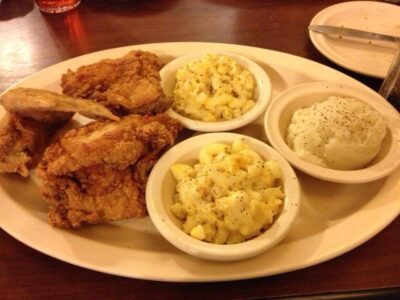 Busy Bee Restaurant Best Fried Chicken in Atlanta